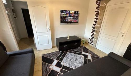 Family Two-Bedroom Apartment with View