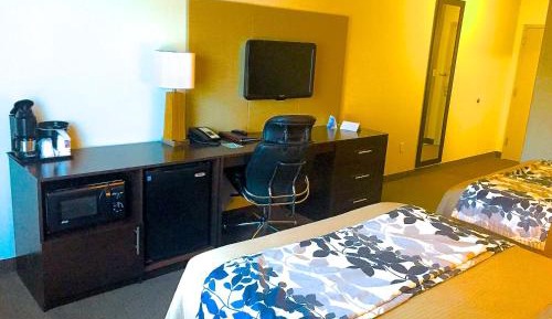 Queen Room with Two Queen Beds - Non-Smoking