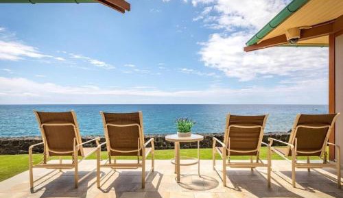 Three-Bedroom Holiday Home 