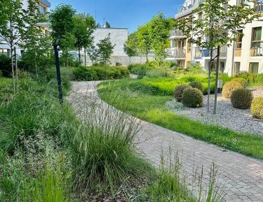 Apartment with Garden View