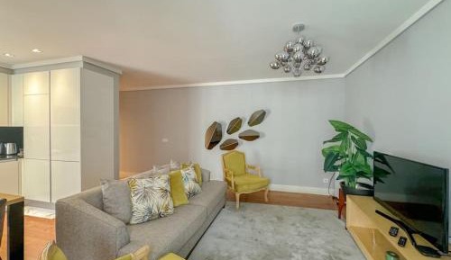 One-Bedroom Apartment