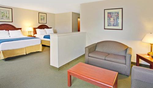 Studio Suite with Two Queen Beds - Non-Smoking