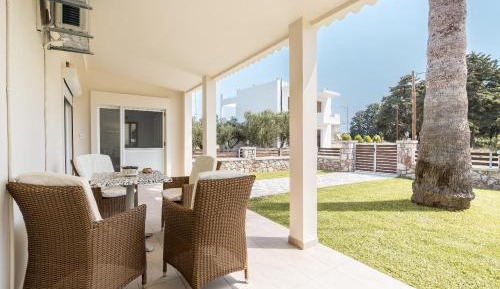 Three-Bedroom Superior Apartment