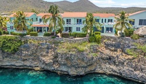 Three-Bedroom Apartment with Sea View