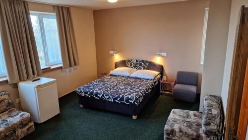 Triple Room with Private Bathroom