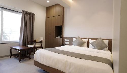 Standard King Room