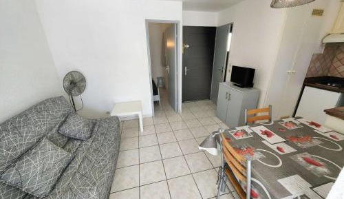 Apartment (4 Adults)