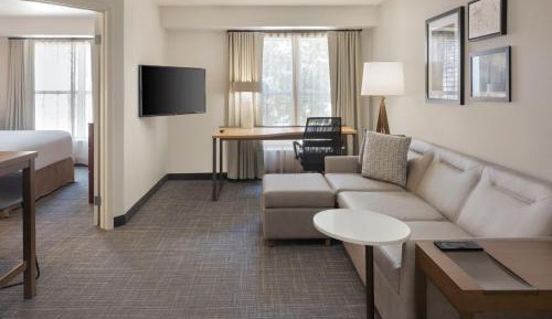 One-Bedroom Suite