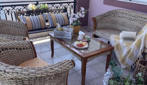 Apartment with Garden View
