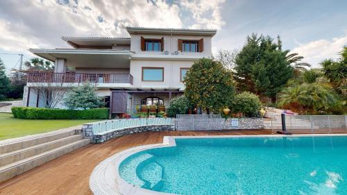 Deluxe Villa