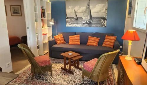 One-Bedroom Apartment with Terrace