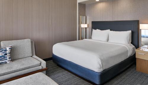 Guest King Room with Sofa Bed