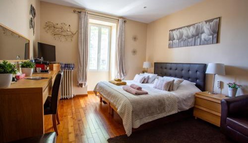 Deluxe Two-Bedroom Suite