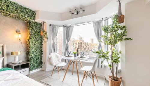 Superior Apartment with City View