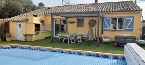 One-Bedroom House