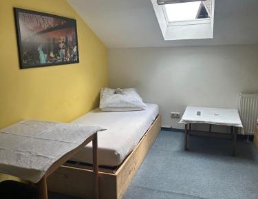 Standard Twin Room with Shared Bathroom