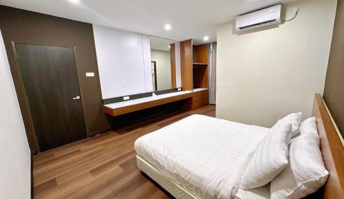 Three-Bedroom Suite
