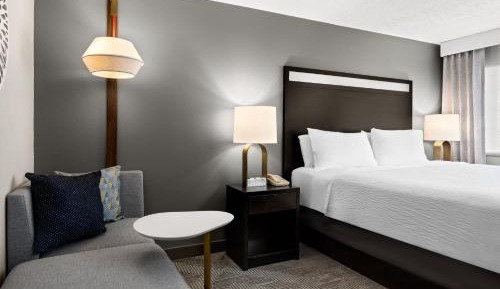 Standard King Room