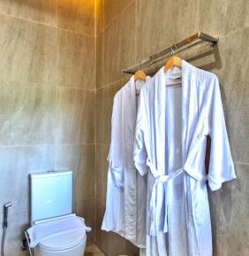 Deluxe Double Room with Balcony and Sea View