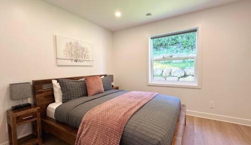 Apartment with Garden View