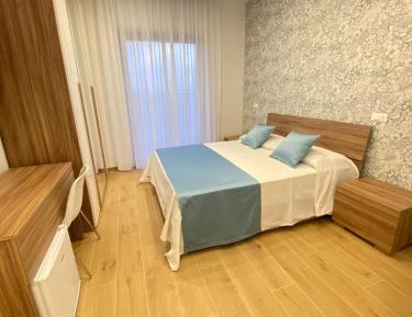 Deluxe Double Room with Extra Bed