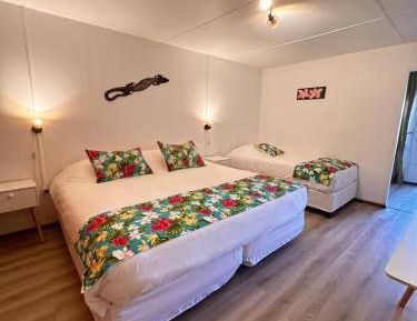 Triple Room with Pool View