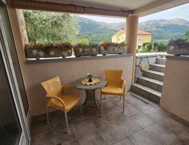 One-Bedroom Apartment with Terrace