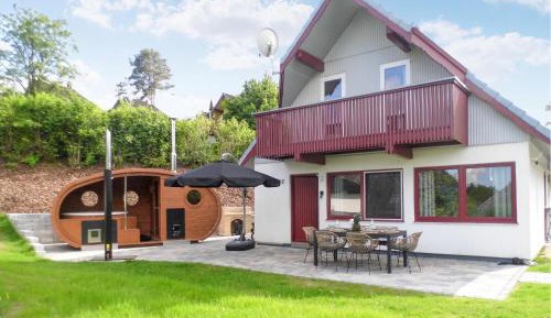 Three-Bedroom Holiday Home 