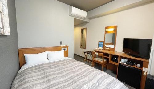 Corner Double Room with Small Double Bed - Non-Smoking