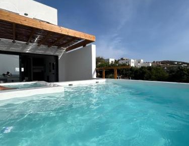 Suite with Private Pool