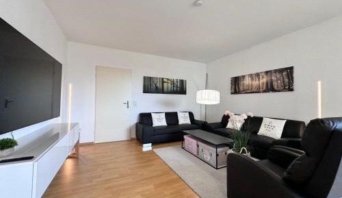 Apartment with Lake View