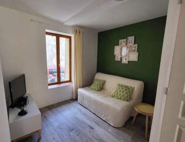 One-Bedroom Apartment with Terrace