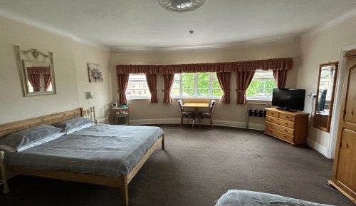 Deluxe Double or Twin Room