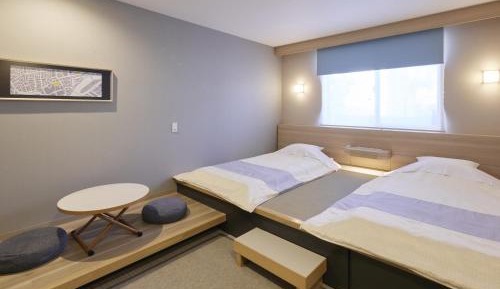 Superior Japanese-Style Room