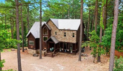 Four-Bedroom Holiday Home