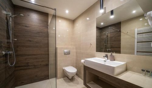 Superior Family Room