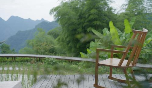 Suite with Mountain View