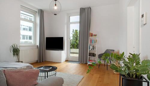 Superior One-Bedroom Apartment