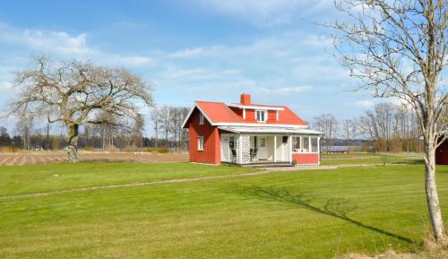Two-Bedroom Holiday Home