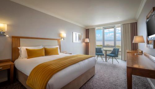 Deluxe Seaview King