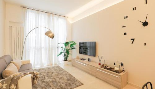 One-Bedroom Apartment with Garden