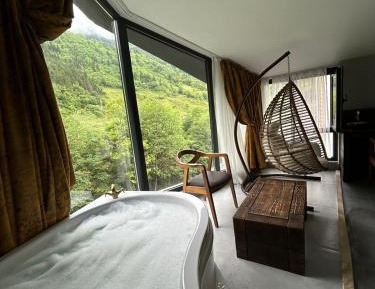 Deluxe Double Room with Bath