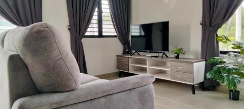 Four-Bedroom Holiday Home