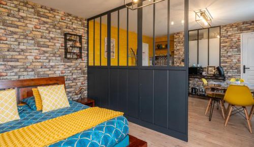 Studio Apartment