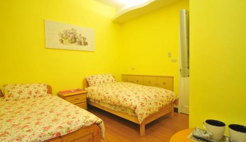 Twin Room with Private Bathroom