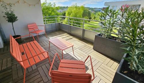 Two-Bedroom Apartment with Terrace