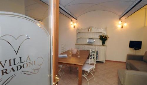One-Bedroom Apartment without air conditioning