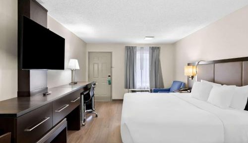 King Room - Non-Smoking