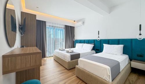 Deluxe Triple Room with Sea View