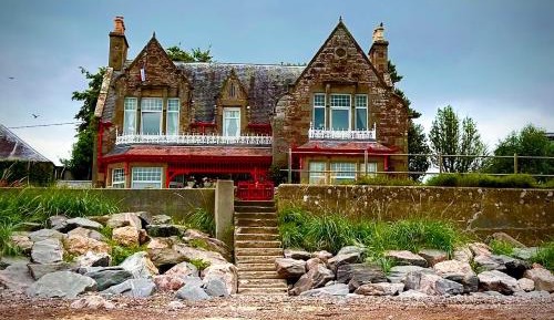 Deluxe Double Room with Side Sea View